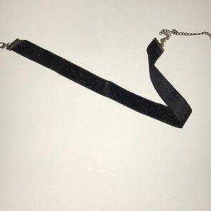 Unused black believer choker